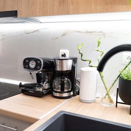 Piraeus Cozy Apartment For 4 Persons 외부 사진