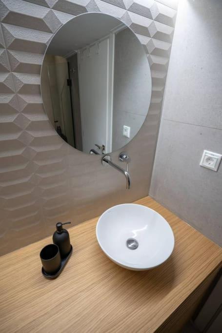 Piraeus Cozy Apartment For 4 Persons 외부 사진